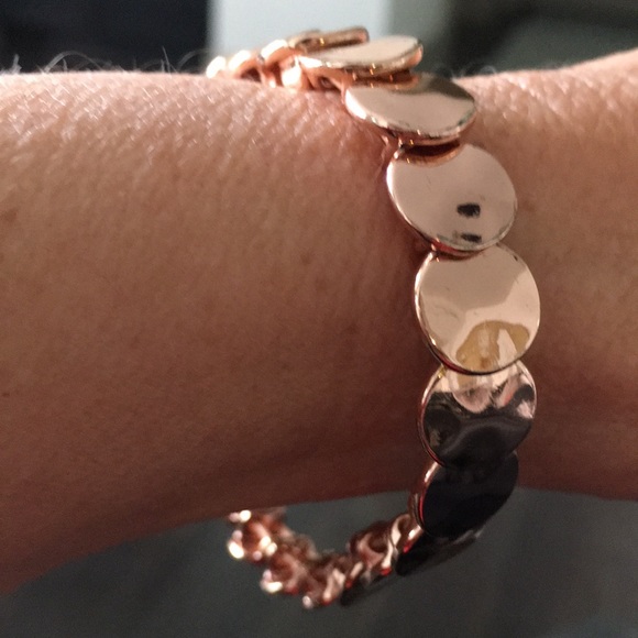 J. Crew rose gold circle bracelet - Picture 4 of 4